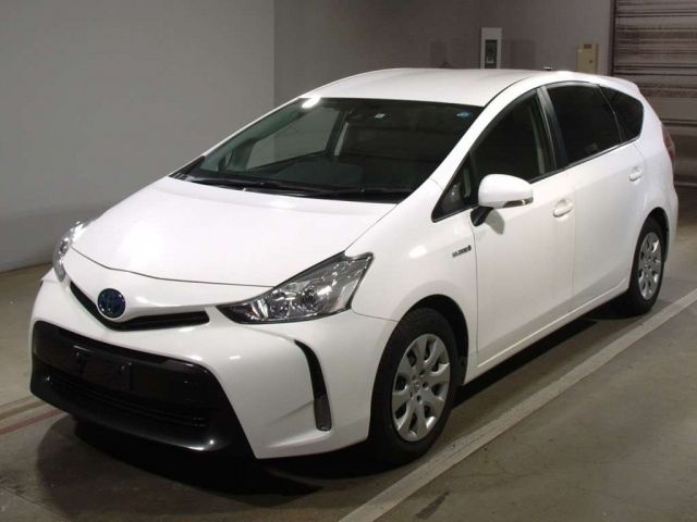 2206 Toyota Prius alpha ZVW41W 2019 г. (TAA Chubu)